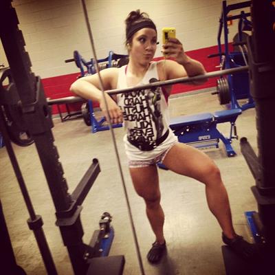 Chloe Sannito taking a selfie