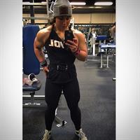 Chloe Sannito taking a selfie