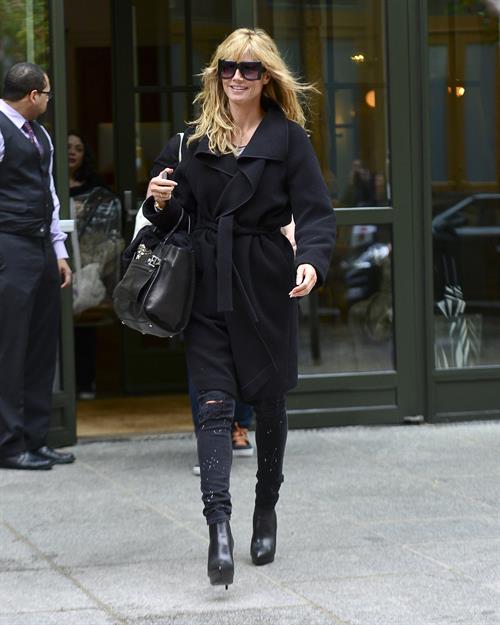 Heidi Klum leaves her hotel in New York City on November 1, 2013