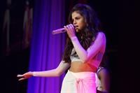 Selena Gomez – Star Dance Tour in Newark 10/20/13  