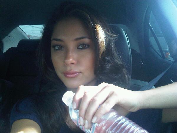 Arianny Celeste taking a selfie