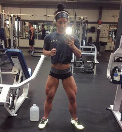 Chloe Sannito taking a selfie