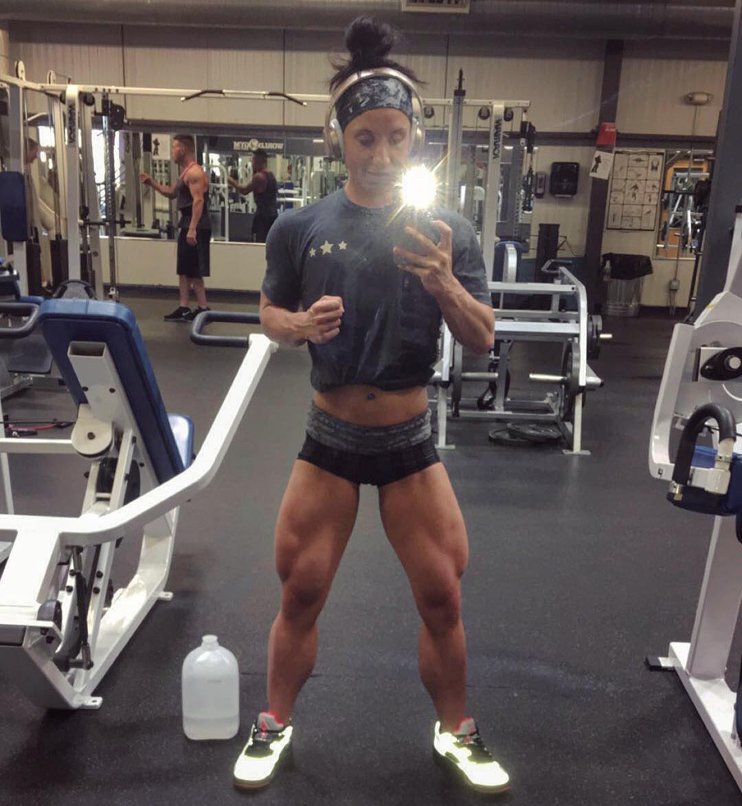 Chloe Sannito taking a selfie