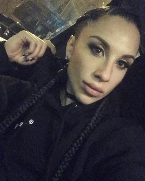 Chloe Sannito taking a selfie