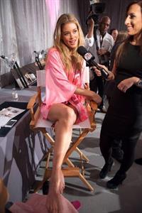 Doutzen Kroes in lingerie