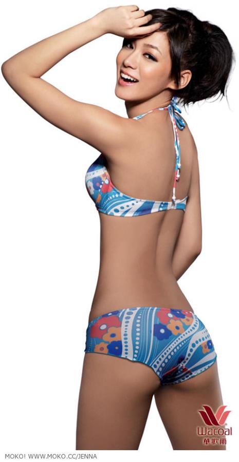 Jenna Wang in a bikini - ass