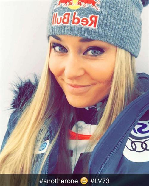 Lindsey Vonn taking a selfie