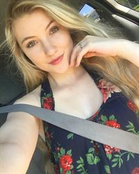 Lexie Grace Carlson taking a selfie