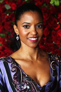 Renée Elise Goldsberry
