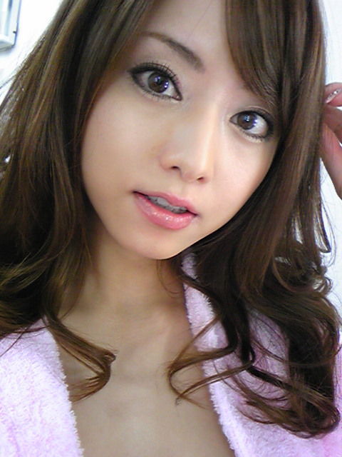 Akiho Yoshizawa