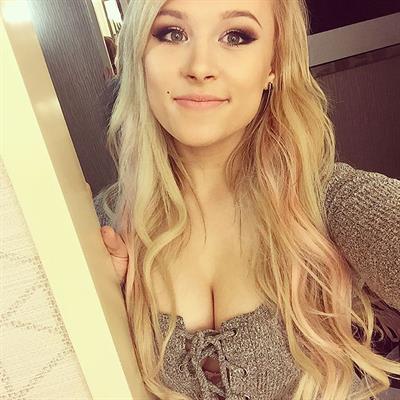 Sonya taking a selfie