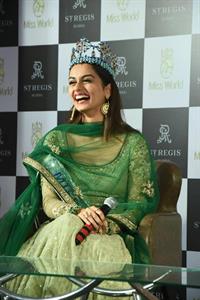 Manushi Chhillar