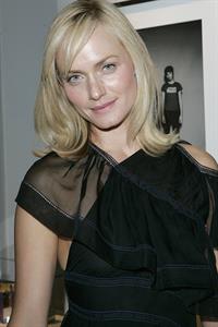 Amber Valletta