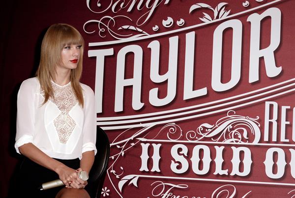 Taylor Swift 'Red' Tour Press Event in LA 8/20/13  