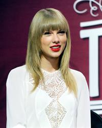 Taylor Swift 'Red' Tour Press Event in LA 8/20/13  