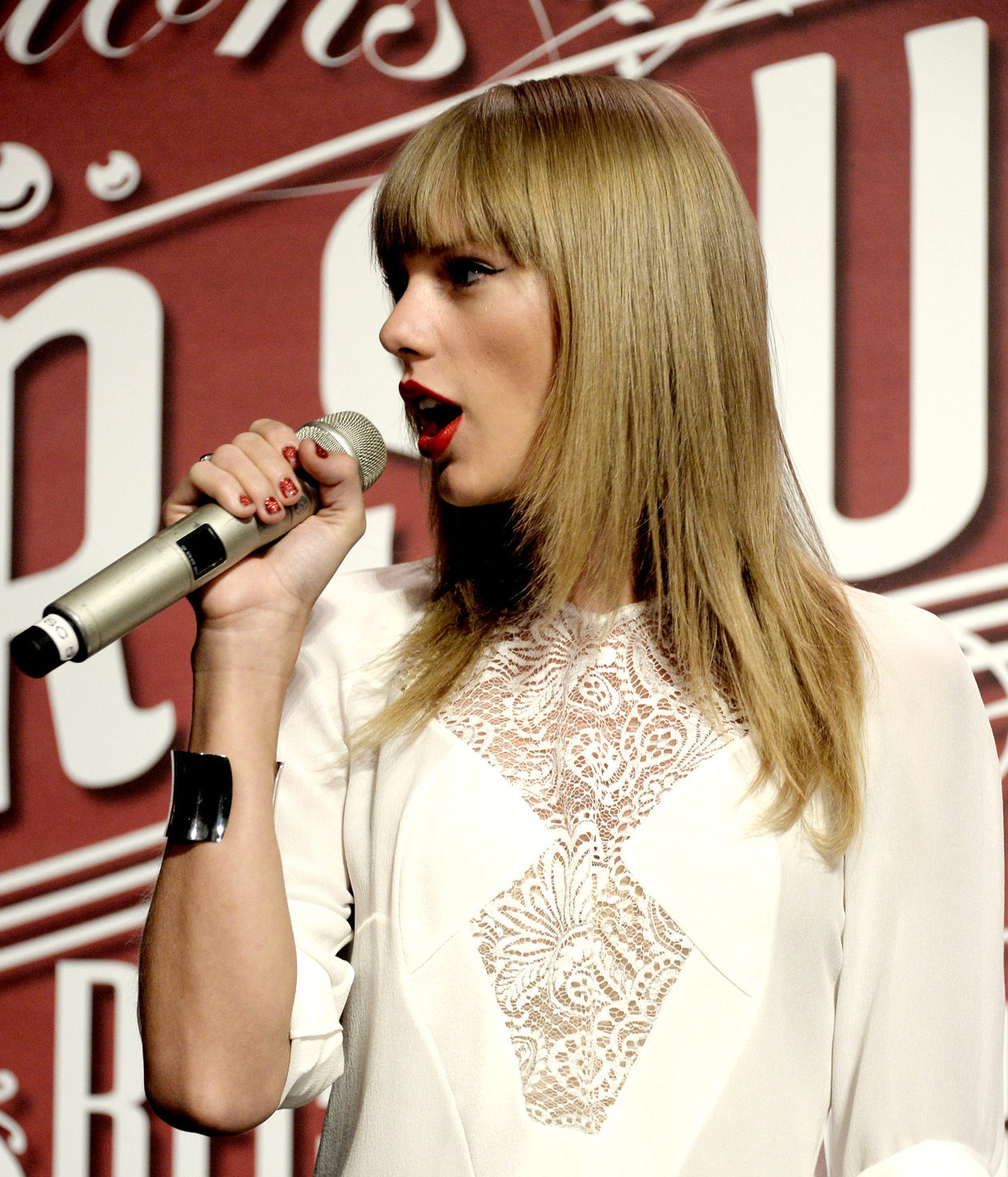 Taylor Swift 'Red' Tour Press Event in LA 8/20/13  