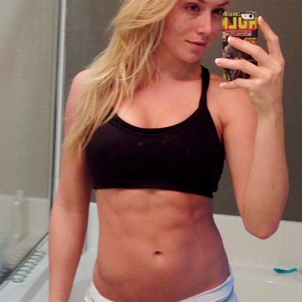 Dianna Dahlgren taking a selfie