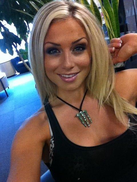 Dianna Dahlgren taking a selfie