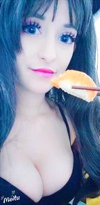 Yuzu Pyon taking a selfie