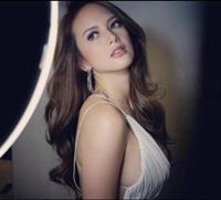 Ellen Adarna
