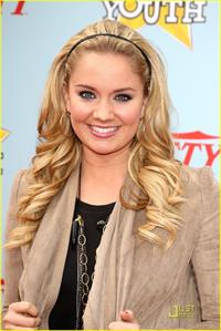 Tiffany Thornton