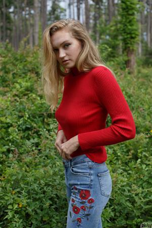 Ellen Kennedy in Jeans