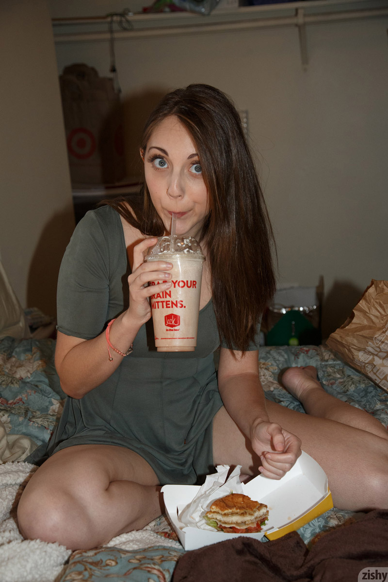 Nickey Huntsman Shows Hairy Twat