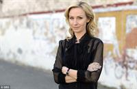 Lisa McCune
