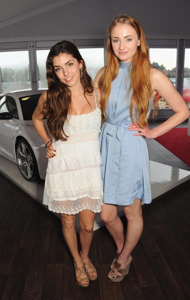 Sophie Turner (Actress)