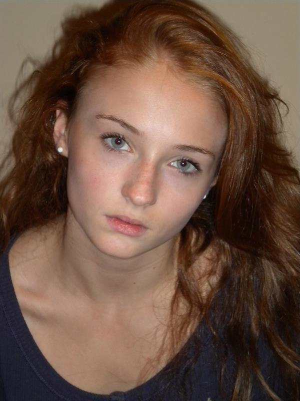 Sophie Turner (Actress)