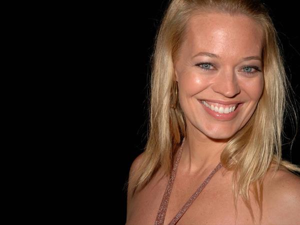 Jeri Ryan