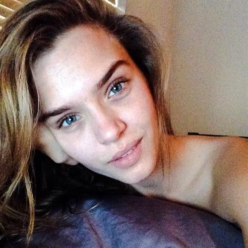 Josephine Skriver taking a selfie