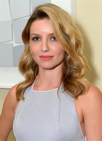 Annabelle Wallis