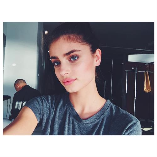 Taylor Marie Hill taking a selfie