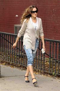 Sarah Jessica Parker Takes her children to school in New York City (May 23, 2013) 