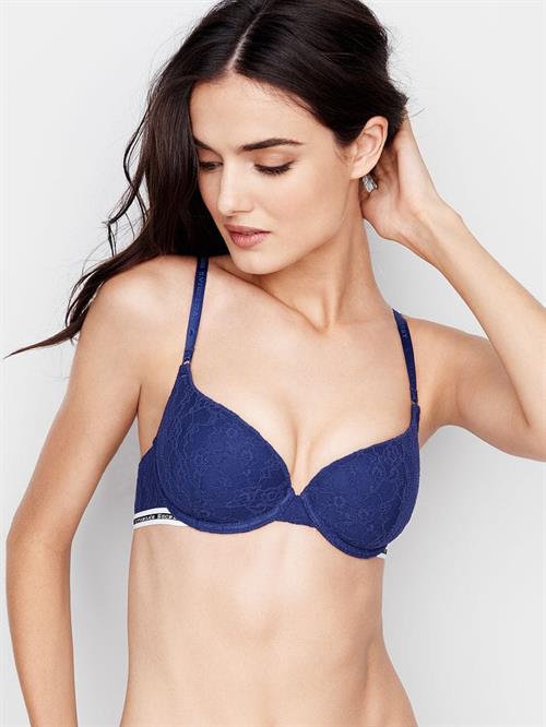 Blanca Padilla in lingerie