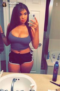 Cassidy Banks taking a selfie