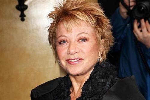 Elaine Paige