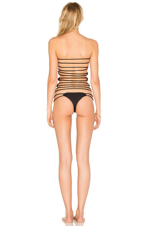 Adriana Cernanova - ass