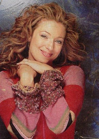 Alex Kingston