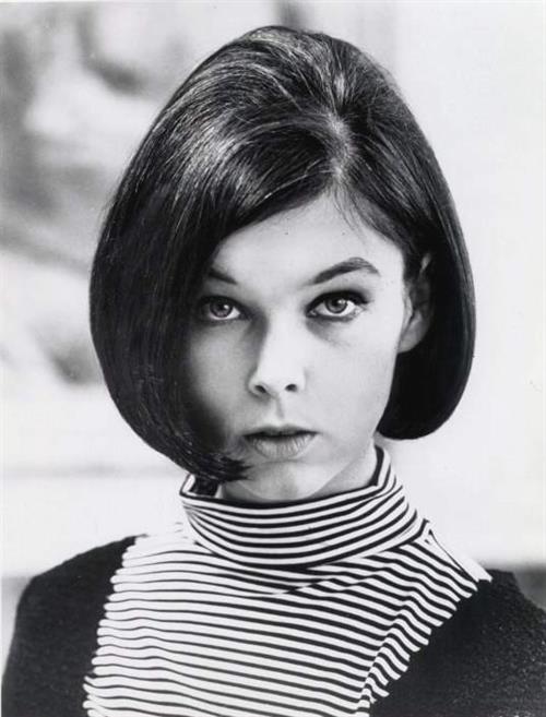 Yvonne Craig