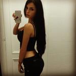 Demi Rose Mawby taking a selfie