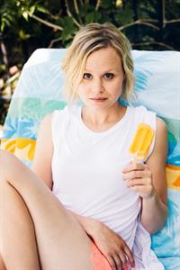 Alison Pill Pictures Alison Pill