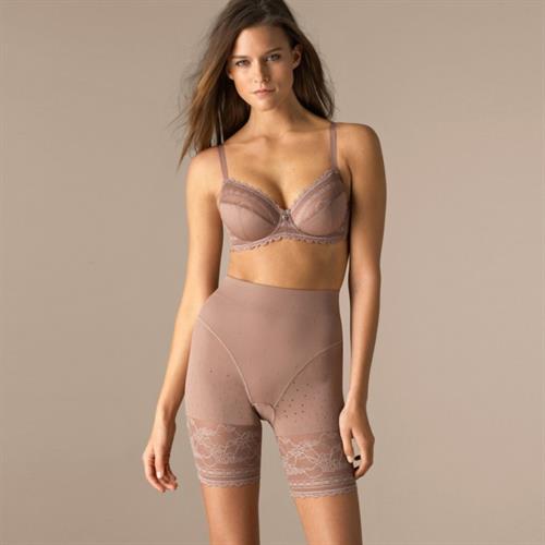 Kim Cloutier in lingerie