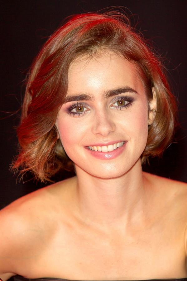 Lily Collins