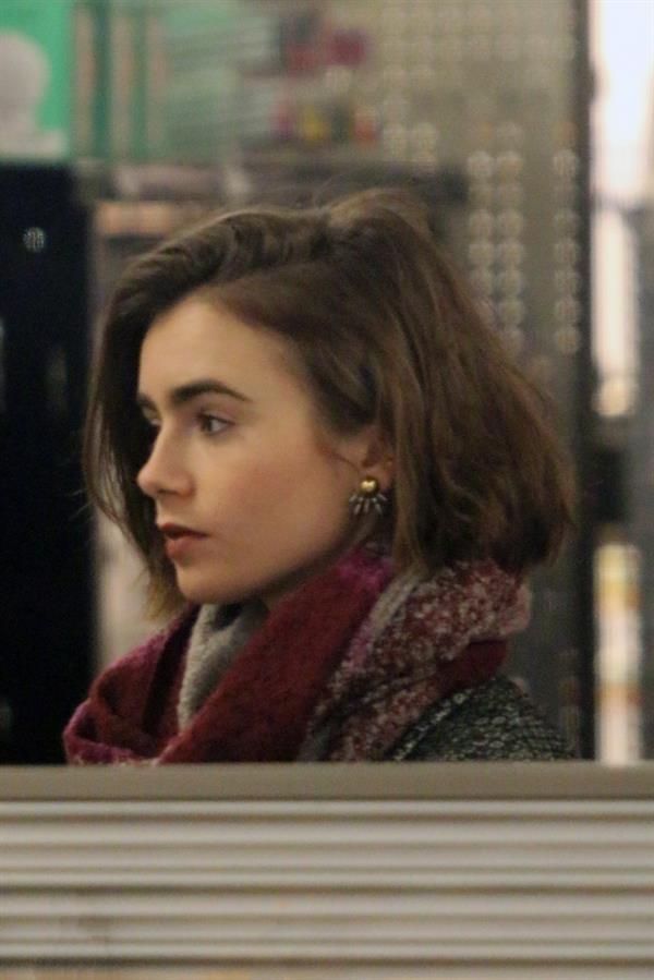 Lily Collins