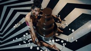 Bella Thorne Pictures Pictures from Bella Thorne's Thorne By Bella shop. November 2018