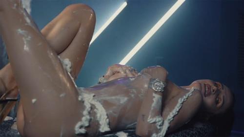 Pictures from Bella Thorne's  Thorne By Bella  shop.  November 2018