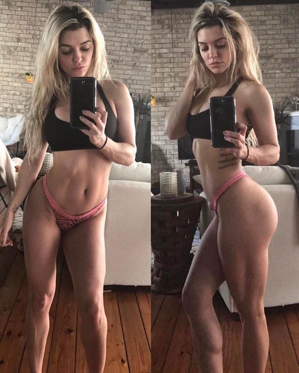 Nikki Blackketter in a bikini taking a selfie