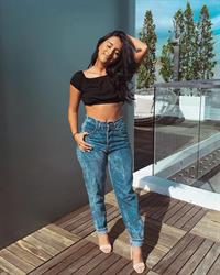 Jazmine Garcia taking a selfie